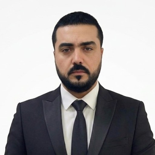 Emrah Uzun — Fizik Öğretmeni