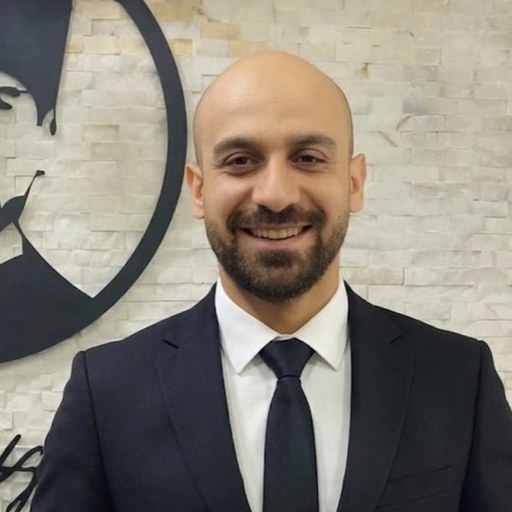 Fahri Özuluğ — Coğrafya Öğretmeni