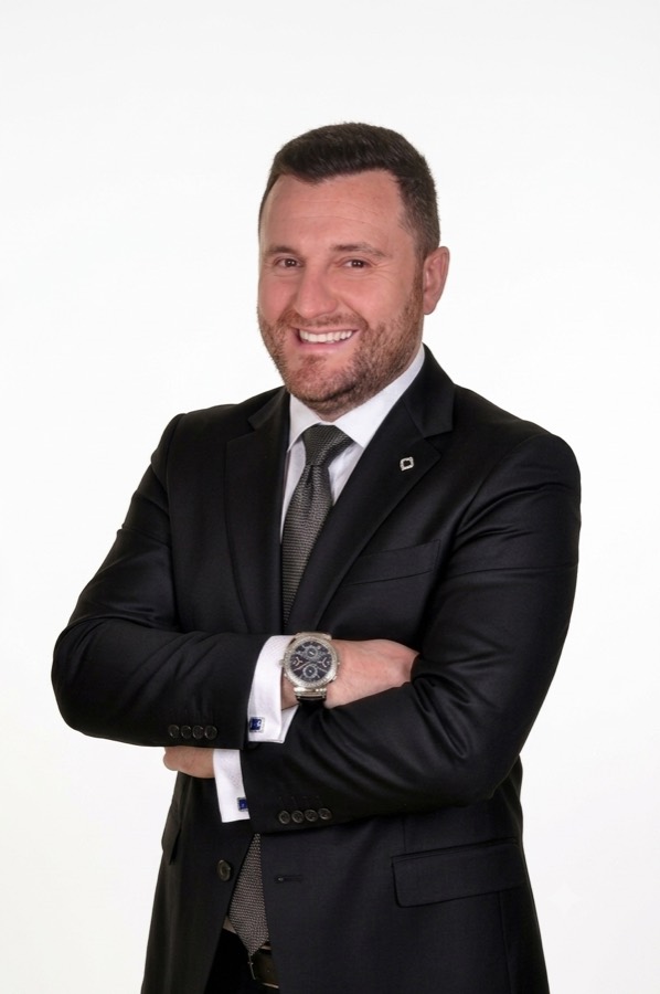 Mithat Yılmaz — Matematik Öğretmeni