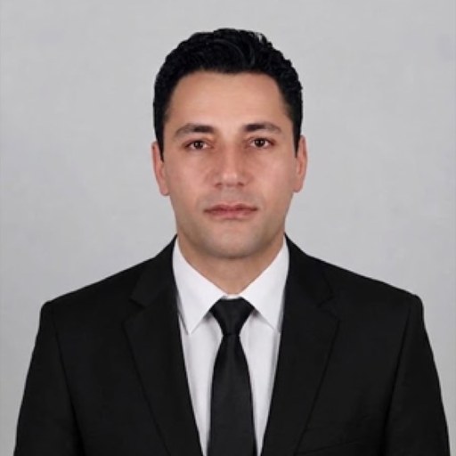 Süleyman Çetinkaya — Türk Dili ve Edebiyatı Öğretmeni